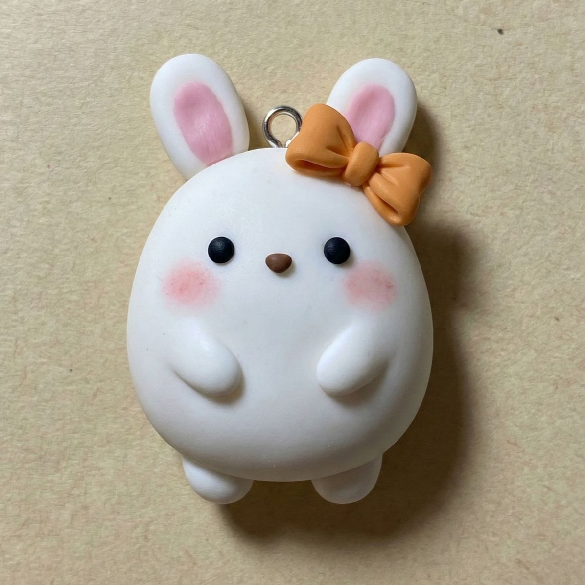 Pip – The Tiny Bow Bunny