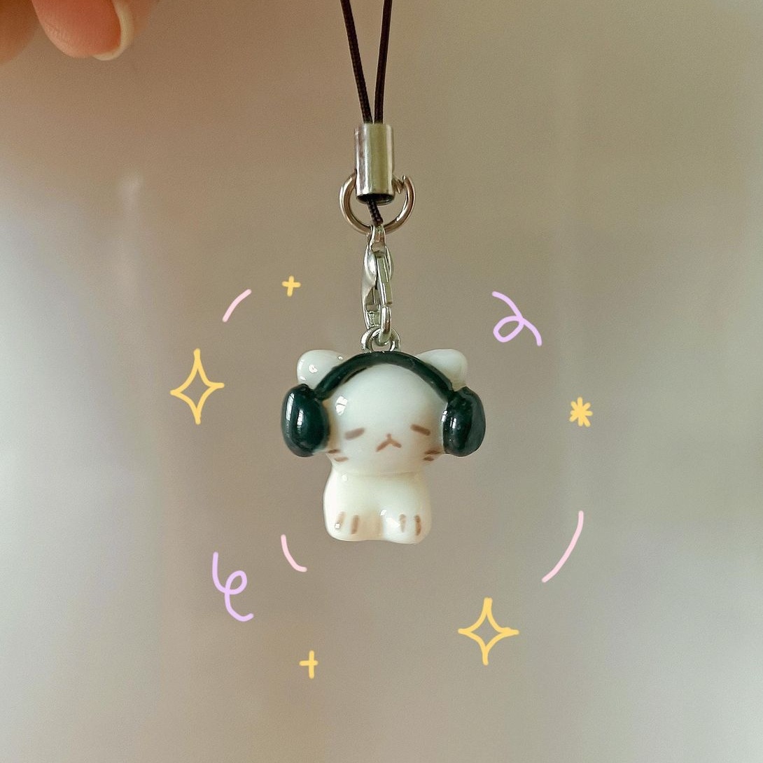 Lo-Fi Vibe Cat Phone Charm
